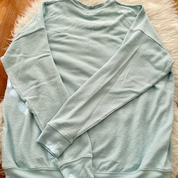 Alo Soho Pullover in Chalk Blue size S - Picture 3 of 4